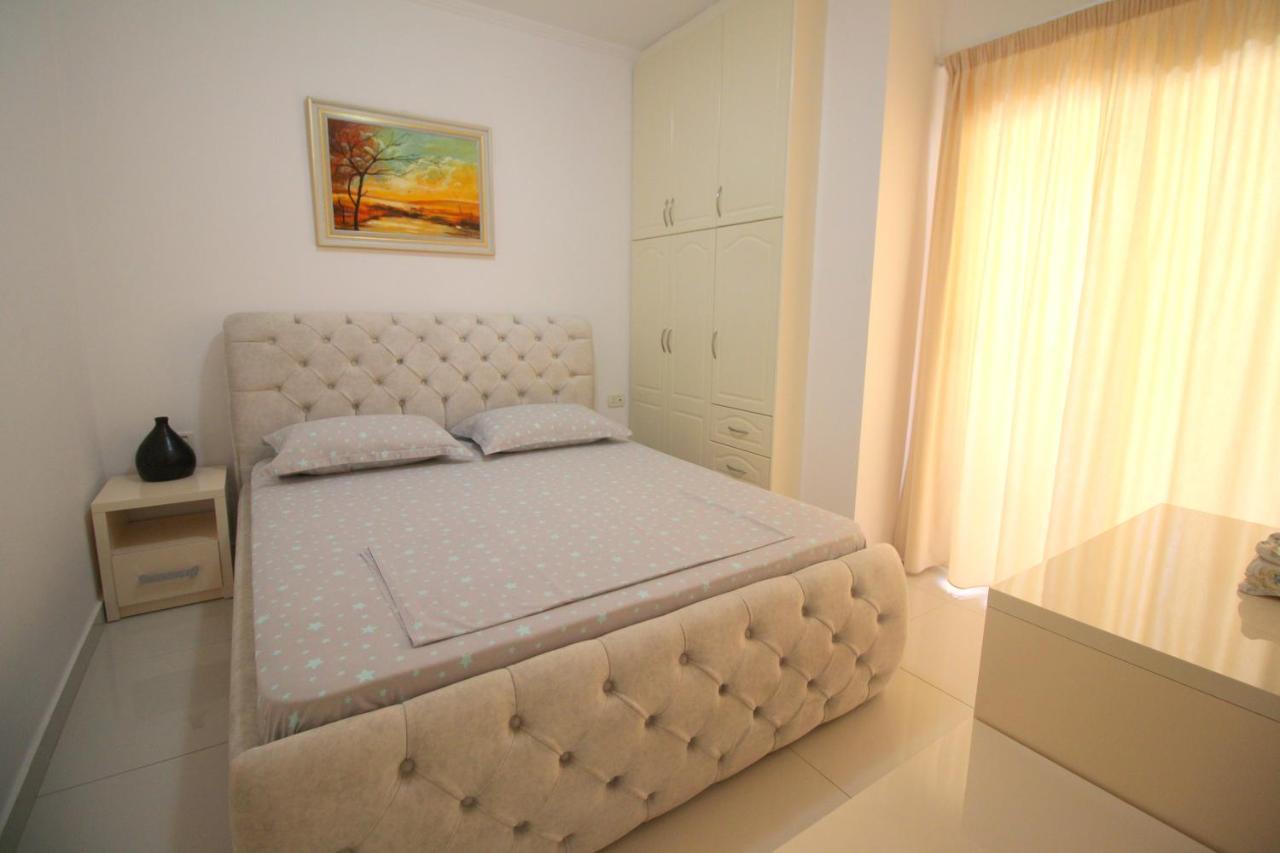 Klajdi Apartaments Sarandë Esterno foto
