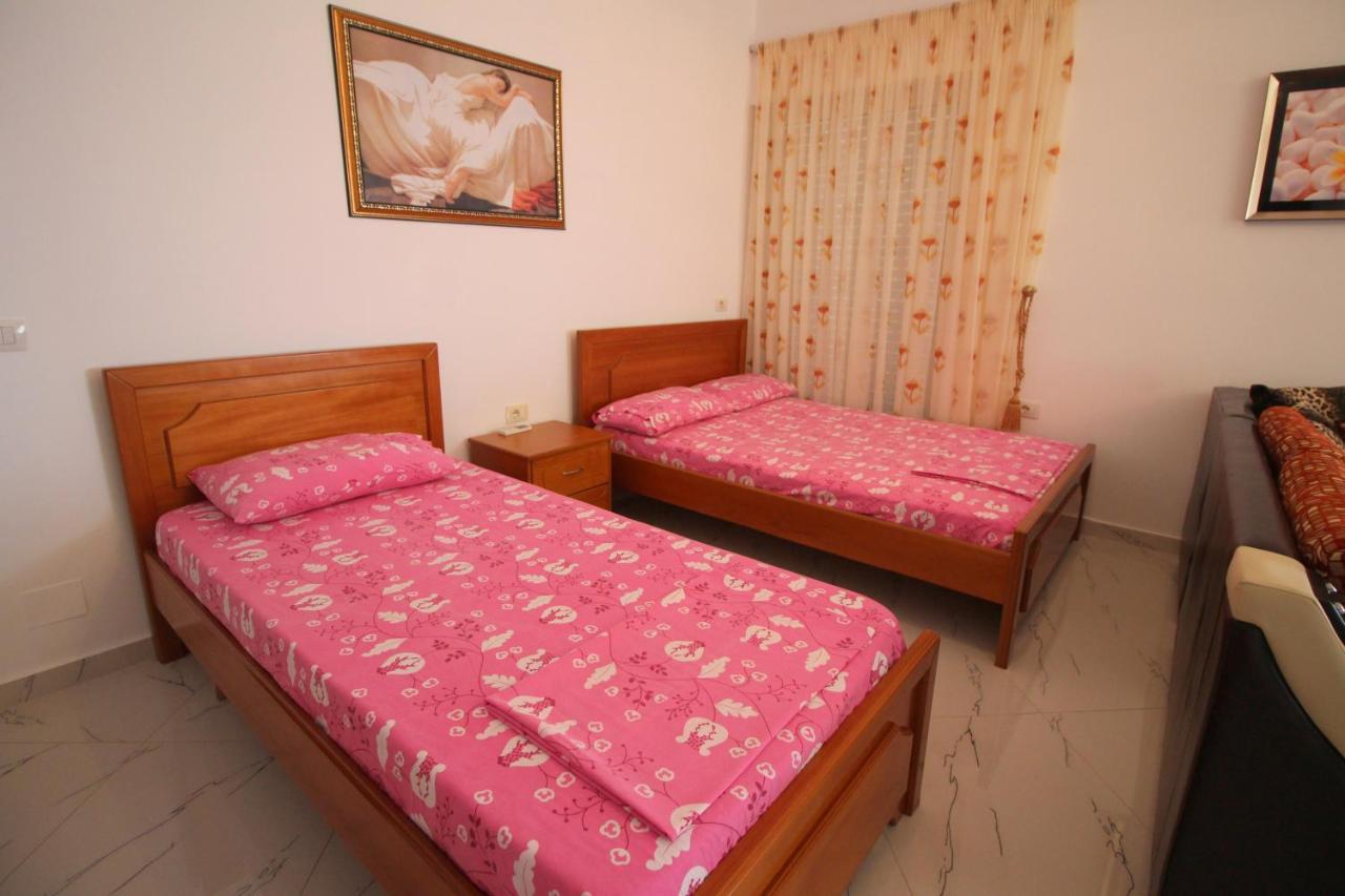 Klajdi Apartaments Sarandë Esterno foto