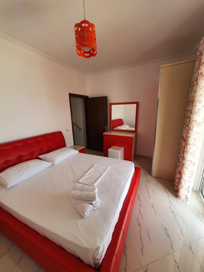 Klajdi Apartaments Sarandë Esterno foto