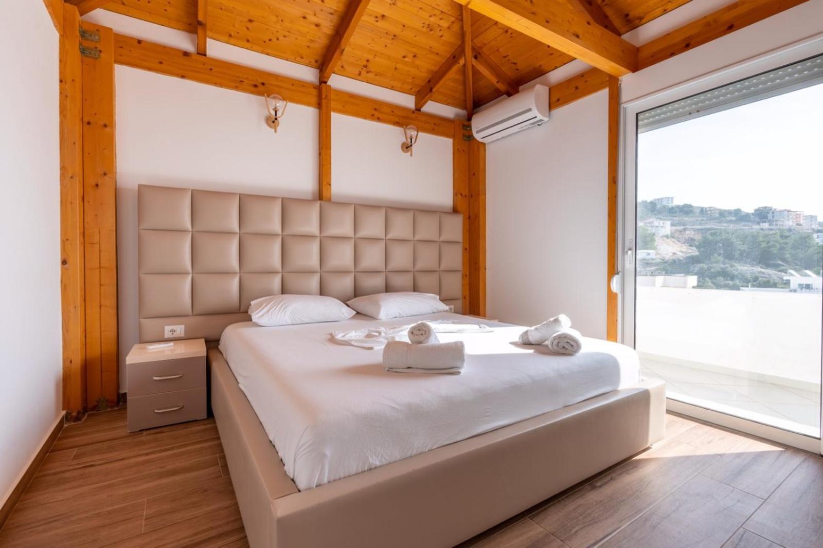 Klajdi Apartaments Sarandë Esterno foto